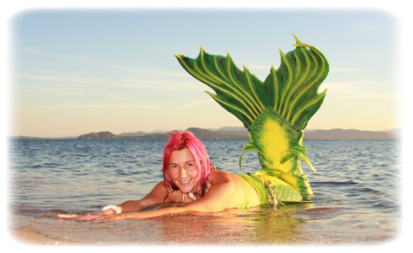Mermaid Francesca on the beach in Golfo Aranci